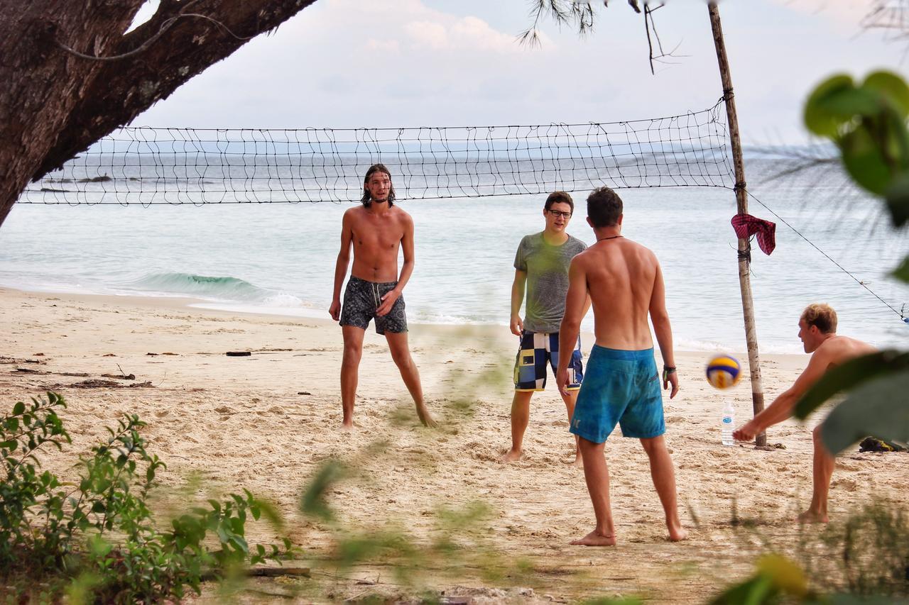 Suns Of Beaches Pansiyon Koh Rong Island Dış mekan fotoğraf